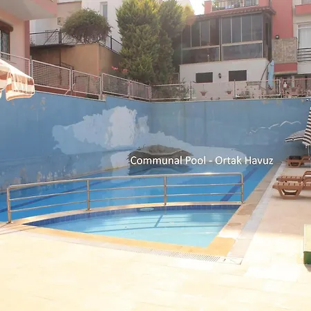 Ladies Beach - Poolside Detached - 4 Floor - 5 Bedroom - Sea View Kuşadası