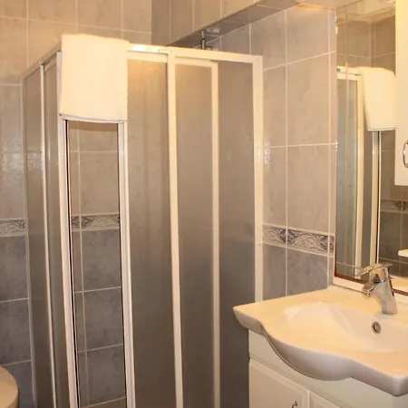 Villa Ladies Beach - Poolside Detached - 4 Floor - 5 Bedroom - Sea View *
