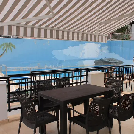 فيلة Ladies Beach - Poolside Detached - 4 Floor - 5 Bedroom - Sea View *