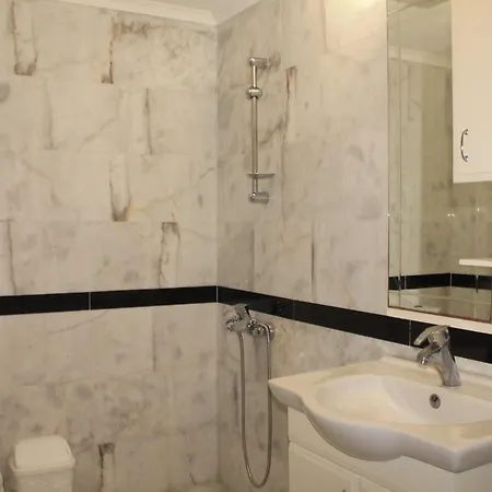 فيلة Ladies Beach - Poolside Detached - 4 Floor - 5 Bedroom - Sea View