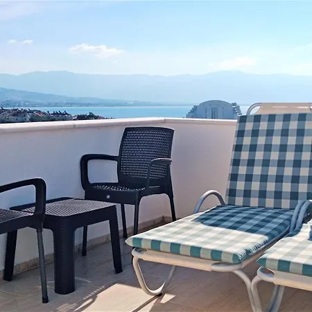 Ladies Beach - Poolside Detached - 4 Floor - 5 Bedroom - Sea View فيلة *